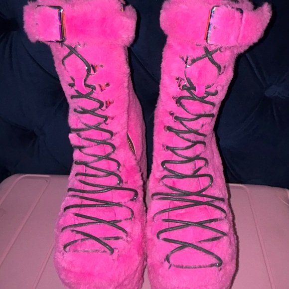 Club Exx Pink Furry Platform Boots - Picture 1 of 8
